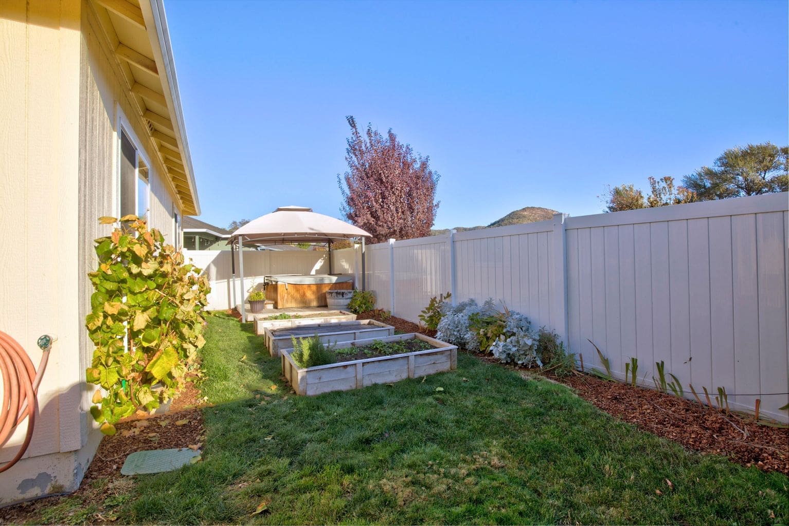 https://oregondreamsrealestate.com/wp-content/uploads/2020/11/20201030010233671185000000-o.jpg