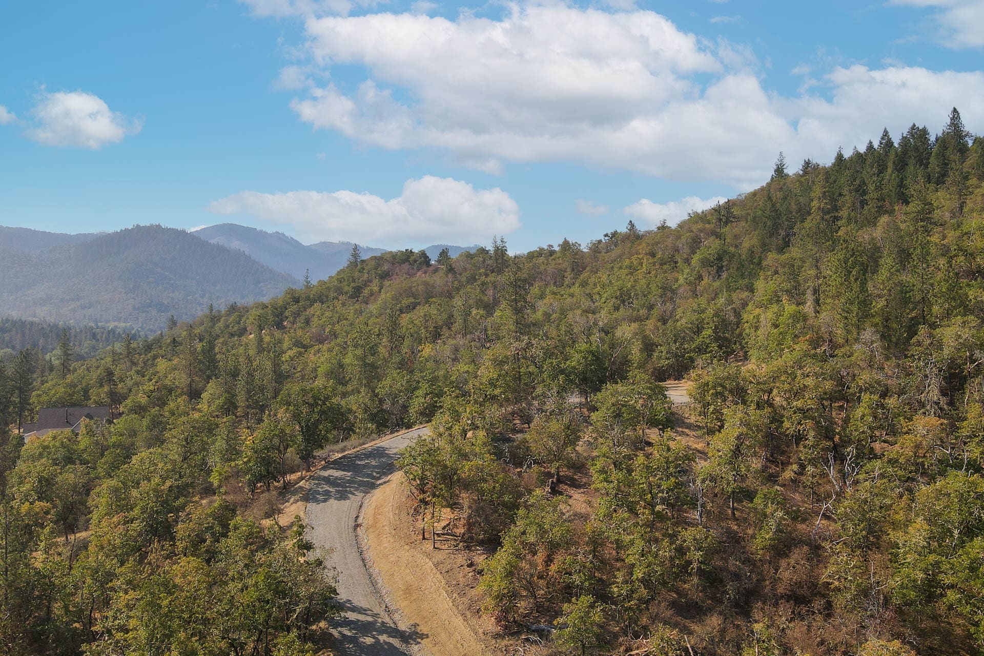 https://oregondreamsrealestate.com/wp-content/uploads/2021/09/1950-Foots-Creek-Photos-by-Chris-Janisch-Compressed-6.jpg